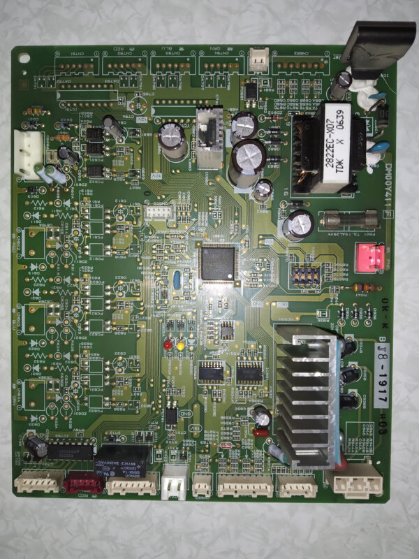Placa electrónica Aire Acondicionado DM00Y11F