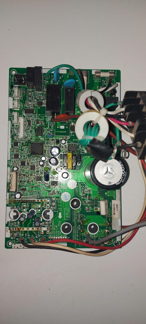 Placa electrónica Aire Acondicionado A0YG12LLCC