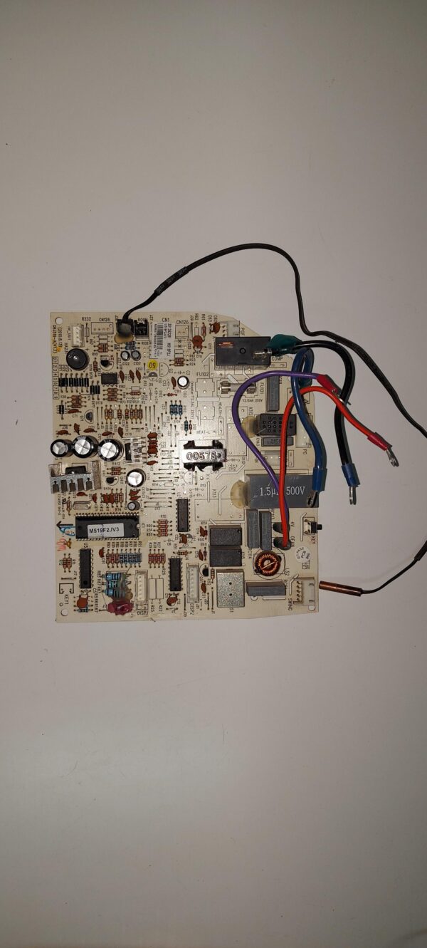 Placa electrónica Aire Acondicionado M519F2J