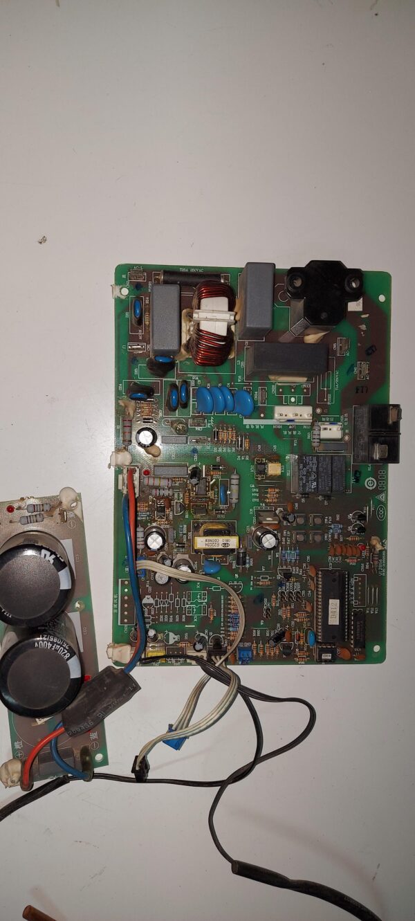 Placa electrónica Aire Acondicionado HSU-18HVA103 V12856
