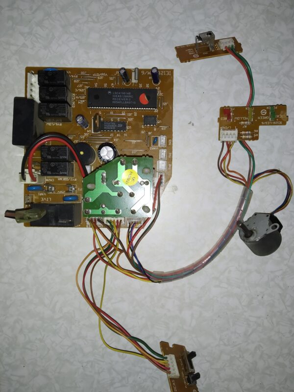 Placa electrónica Aire Acondicionado IE128-RM/6