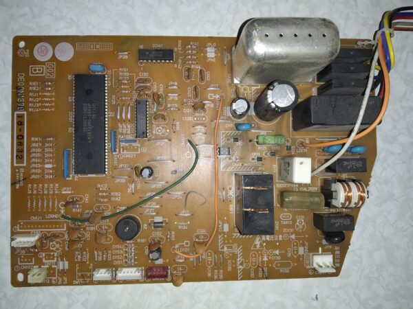 Placa electrónica Aire Acondicionado SE76A717G02