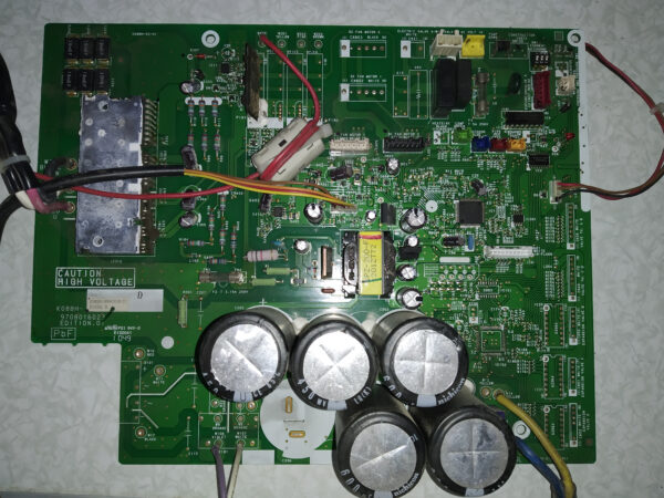 Placa electrónica Aire Acondicionado K08BH-0804HUE-C1
