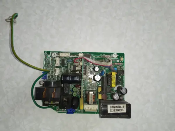 Placa Electrónica de Aire Acondicionado Placas por código PCB-00853A