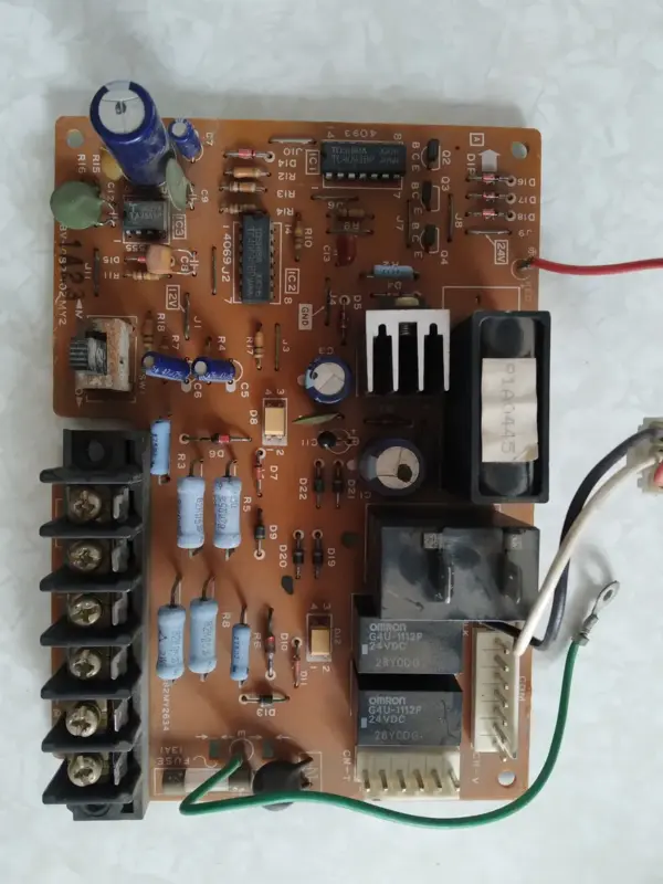Placa Electrónica de Aire Acondicionado PANASONIC CU-M1400KE