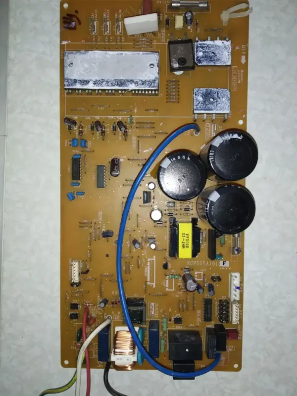 Placa Electrónica de Aire Acondicionado Placas por código RCP505A101