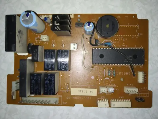 Placa Electrónica de Aire Acondicionado Placas por código 1800702064-06
