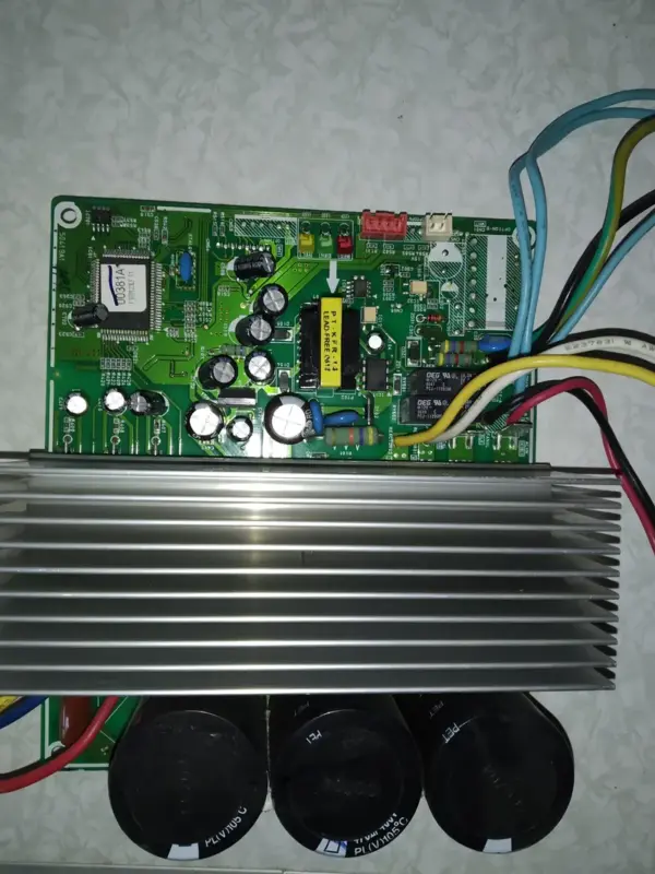 Placa Electrónica de Aire Acondicionado SAMSUNG DB41-00529A