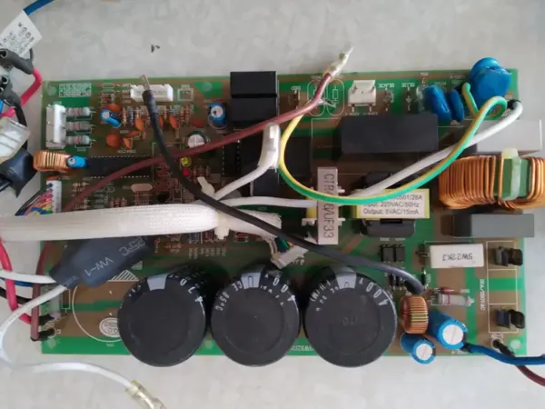 Placa Electrónica de Aire Acondicionado Placas por código PKX33WK576BPZ