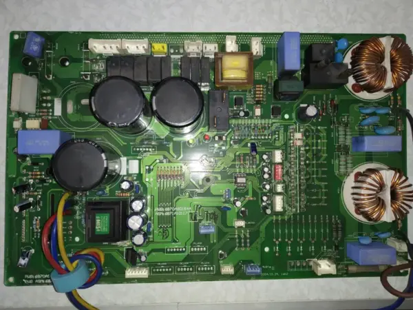 Placa Electrónica de Aire Acondicionado LG 6870A90154A(2VENTILADORES)