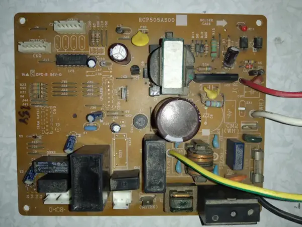 Placa Electrónica de Aire Acondicionado MITSUBISHI RCP505A500