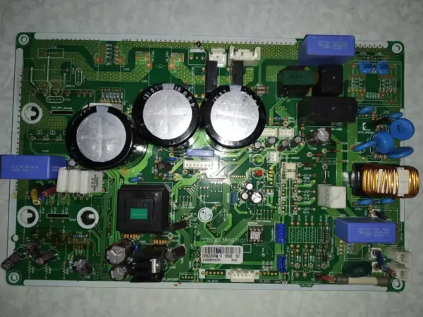 Placa Electrónica de Aire Acondicionado LG EAX38693101