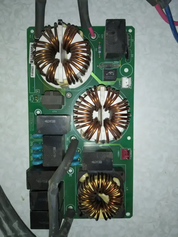 Placa Electrónica de Aire Acondicionado MITSUBISHI RG00V071B