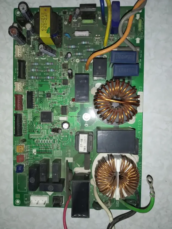Placa Electrónica de Aire Acondicionado FUJITSU K02EM-C-A(02)