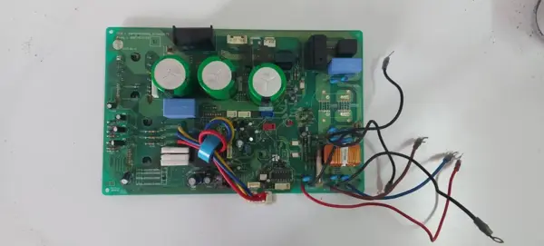 Placa Electrónica de Aire Acondicionado LG 6870A90055Q_5(060317) / 6871A10135