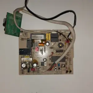 Placa Electrónica de Aire Acondicionado TADIRAN CE-KFR32GW/Y-C(S) / MTAD7G-12H