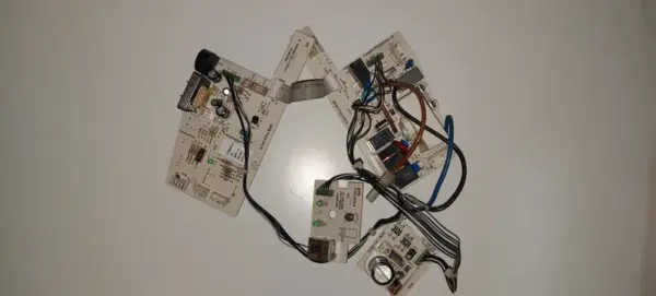 Placa Electrónica de Aire Acondicionado DAIKIN BPM T105 94V-0 / 3PW09145-2E