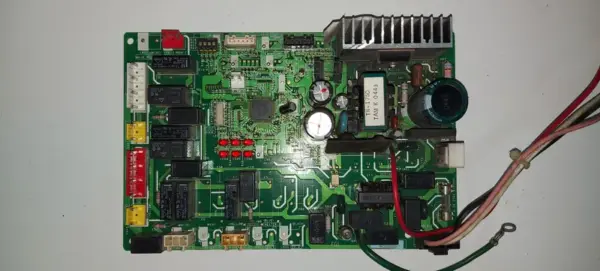 Placa Electrónica de Aire Acondicionado FUJI ELECTRIC EZ-003HHUE-C / WC050123F