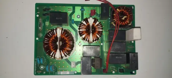 Placa Electrónica de Aire Acondicionado MITSUBISHI RG76N259G01 / PUHZ-RP71VHAI