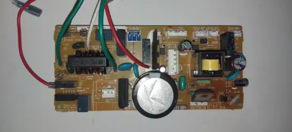 Placa Electrónica de Aire Acondicionado FUJITSU K06AL-04-02 / K06AL-1200HSE-P0