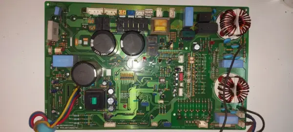 Placa Electrónica de Aire Acondicionado LG 6870A90154M-1 / 6871A20679