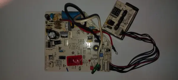 Placa Electrónica de Aire Acondicionado Placas por código V98472G-5-713