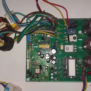 Placa Electrónica de Aire Acondicionado SAMSUNG AQ-2HSAX / PCB-00626A