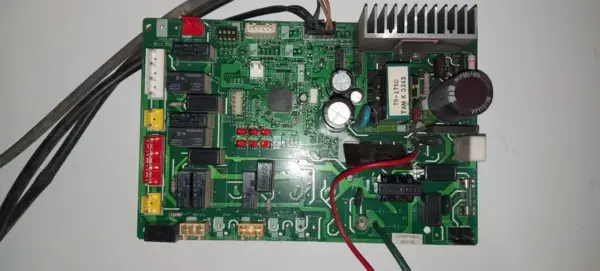 Placa Electrónica de Aire Acondicionado GENERAL A0G36RBAL G021118 / GRJ701-A2(V1.2)