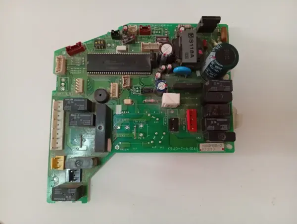 Placa Electrónica de Aire Acondicionado FUJITSU GENERAL GENERAL ABG24RGA-W/K6JD-C-A(04)/0985HSE-C/K10310