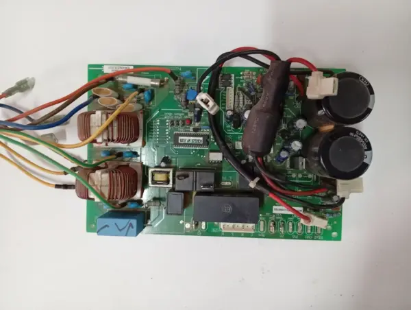 Placa Electrónica de Aire Acondicionado CRAFFT CCW-1-18-HA-1-NT/AR05020274