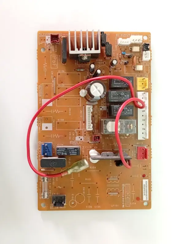 Placa Electrónica de Aire Acondicionado FUJITSU GENERAL K04CW-0400HSE-P0  WC070131R