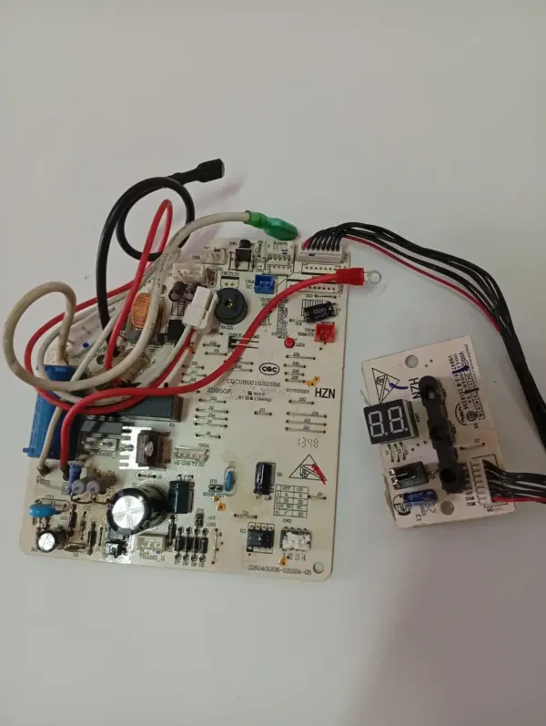 Placa Electrónica de Aire Acondicionado HAIER A512GBZ-RA/CQC08001022336