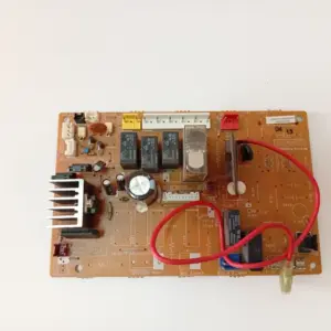 Placa Electrónica de Aire Acondicionado FUJITSU GENERAL K04CW-0400HSE-P0/WC060720R