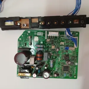 Placa Electrónica de Aire Acondicionado TOSHIBA MCC-867-04