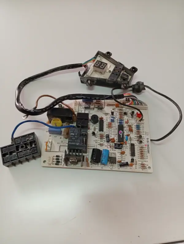 Placa Electrónica de Aire Acondicionado Placas por código 360324C1815