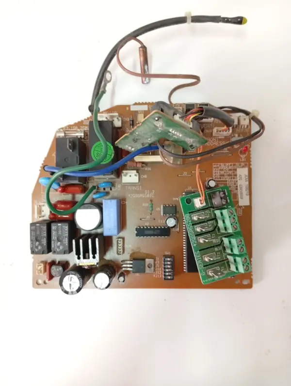 Placa Electrónica de Aire Acondicionado CARRIER 42HQV012/42QG6A5501C