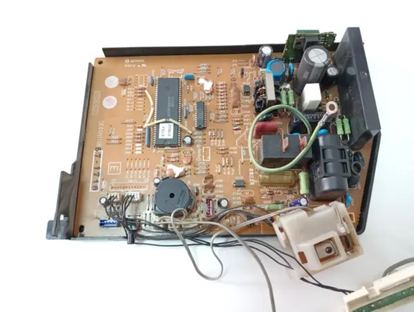 Placa Electrónica de Aire Acondicionado MITSUBISHI HSN-18NV/DE00N110B