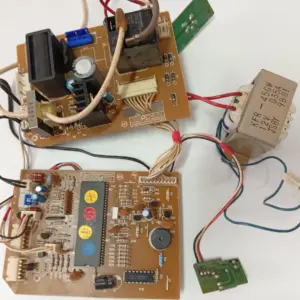 Placa Electrónica de Aire Acondicionado HAIER HSU16C03
