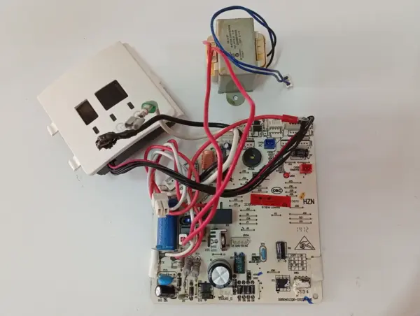 Placa Electrónica de Aire Acondicionado HAIER AS09GB2HRA/02604012Q6-121224-05