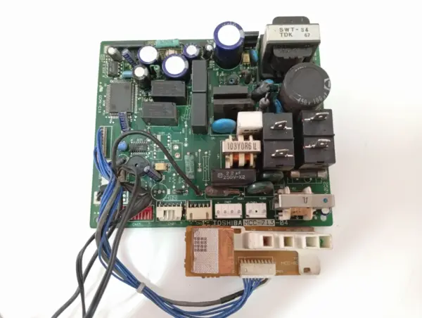 Placa Electrónica de Aire Acondicionado TOSHIBA MCC-713-04