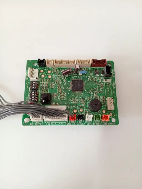 Placa Electrónica de Aire Acondicionado FUJITSU GENERAL K03BZ-0502HSE-C1/K60425 R