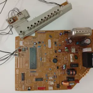 Placa Electrónica de Aire Acondicionado MITSUBISHI ELECTRIC DE00N243B/DM76Y606G01