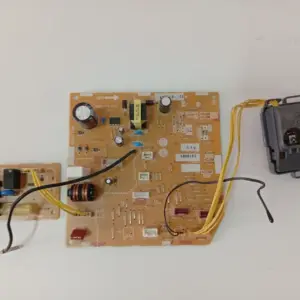 Placa Electrónica de Aire Acondicionado MITSUBISHI ELECTRIC VM00B762/B02-01Z2KR/VM76A757G01