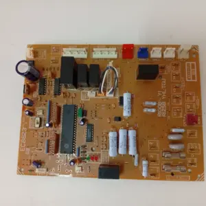 Placa Electrónica de Aire Acondicionado DAIKIN EC8823/RI00B~YI/RI25B YHLTGU