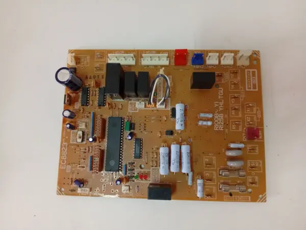 Placa Electrónica de Aire Acondicionado DAIKIN EC8823/RI00B~YI/RI25B YHLTGU
