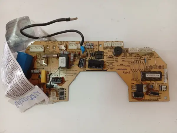 Placa Electrónica de Aire Acondicionado MUNDO CLIMA AR05010027/AC02I25.RGC.090525