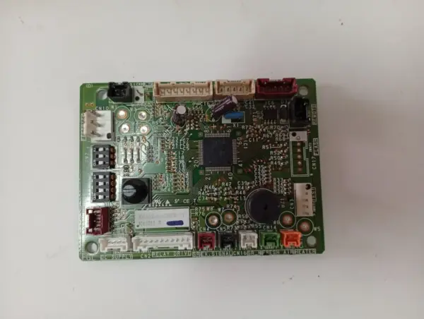 Placa Electrónica de Aire Acondicionado FUJITSU GENERAL K03BZ-0502HSE-C1/K61211 R