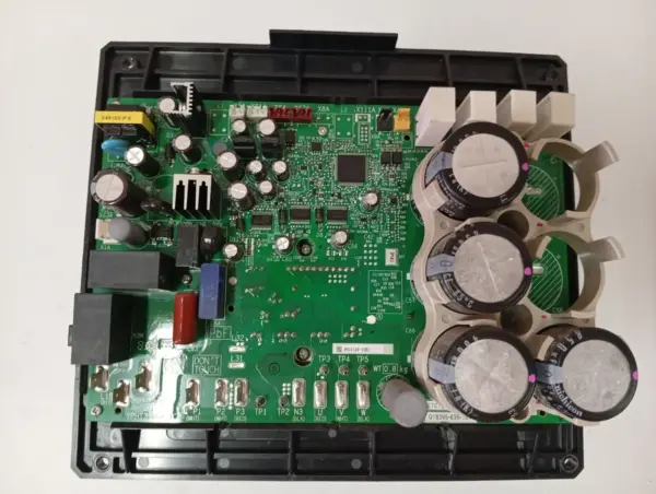 Placa Electrónica de Aire Acondicionado DAIKIN PC1135-1(B)/YPHT31764-1C