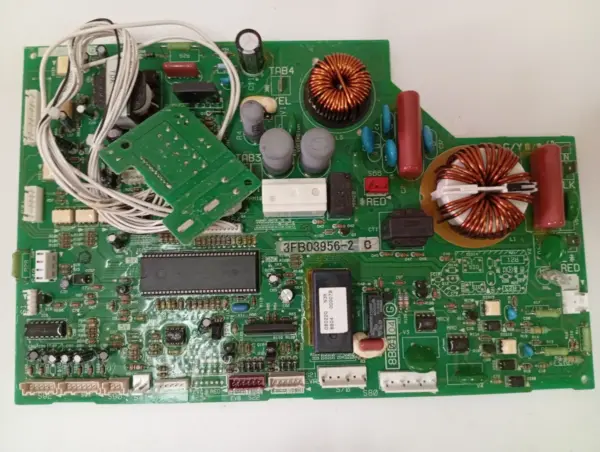 Placa Electrónica de Aire Acondicionado DAIKIN 1242410/3FB03956-2 C