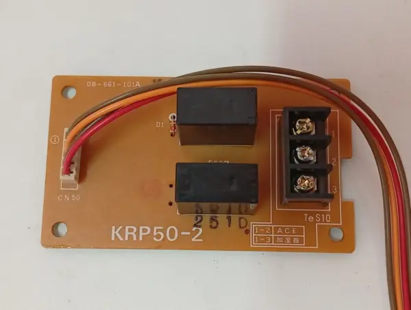 Placa Electrónica de Aire Acondicionado DAIKIN KRP50-2/K225P/DB-661-101A